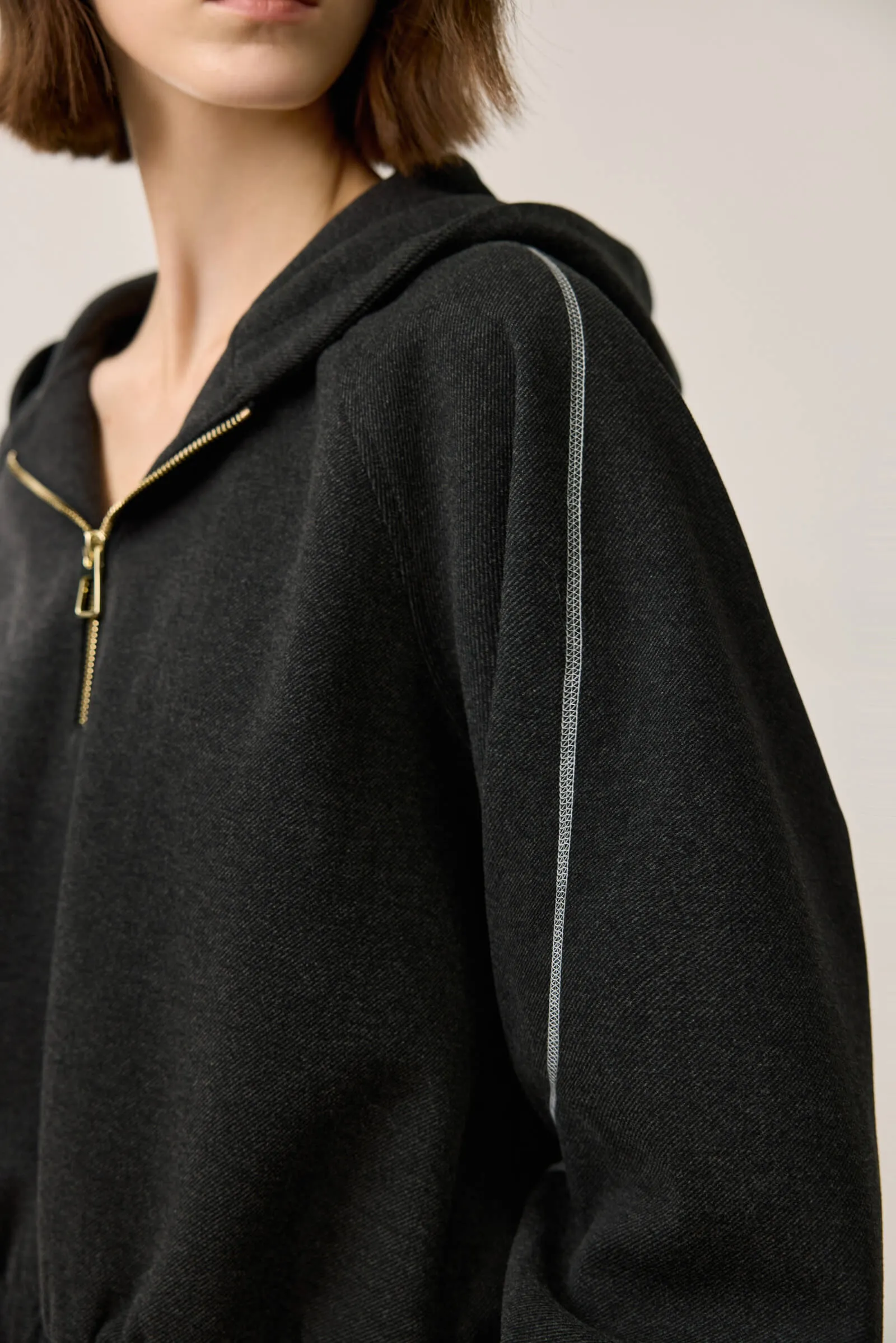 LILY Casual Sporty Zip-Neck Hooded Sweatshirt
